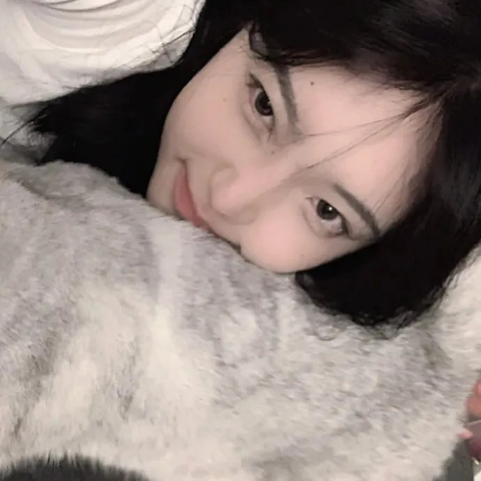 明天,我会成为谁的女友